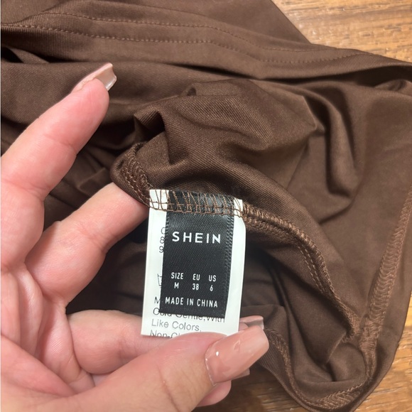 Shein Brown tie maxi dress with plunge front - Picture 3 of 3